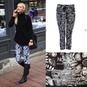 NoMiNoU 🇨🇦 Nic Black & White Abstract Print 3/4 Length Capri Leggings Small